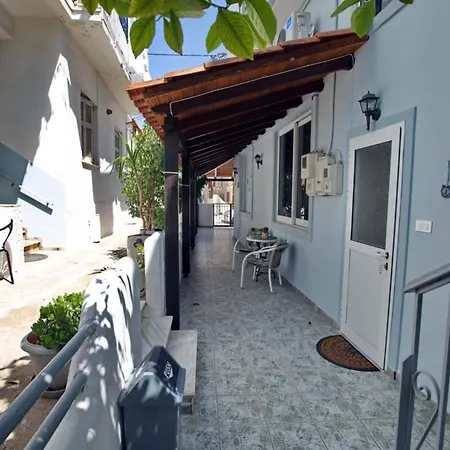 Sophia's Summer Apartment